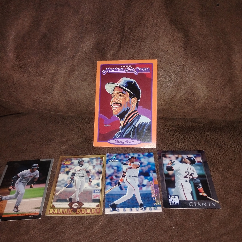 Lot of 5 Barry Bonds baseball cards. Rare.